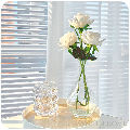 3本ホワイトバラ＋花瓶